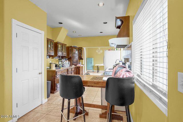 903 W CLAY Avenue, Flagstaff, AZ 86001