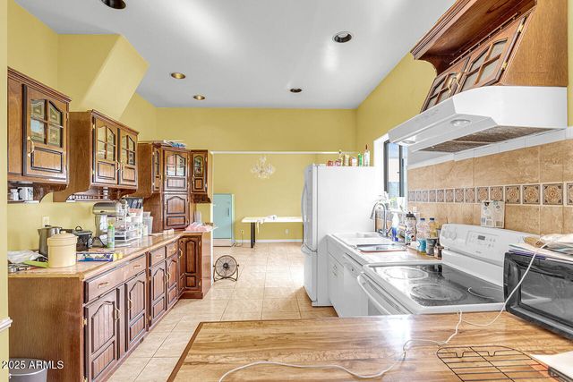 903 W CLAY Avenue, Flagstaff, AZ 86001