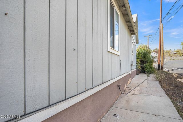 903 W CLAY Avenue, Flagstaff, AZ 86001