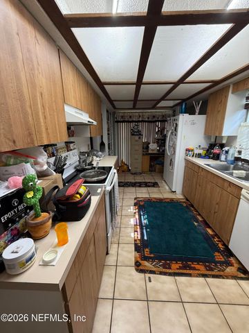 8445 ALDERMAN Road, Jacksonville, FL 32211