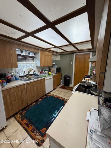 8445 ALDERMAN Road, Jacksonville, FL 32211