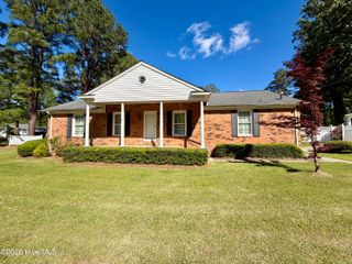 408 W Woodlawn Drive, Williamston, NC 27892