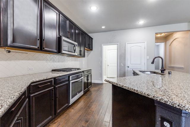 2022 Rosebury Lane, Forney, TX 75126