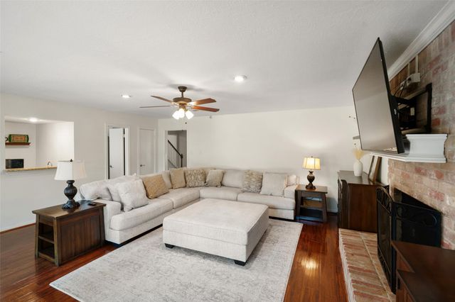 2026 Riverlawn Drive, Kingwood, TX 77339