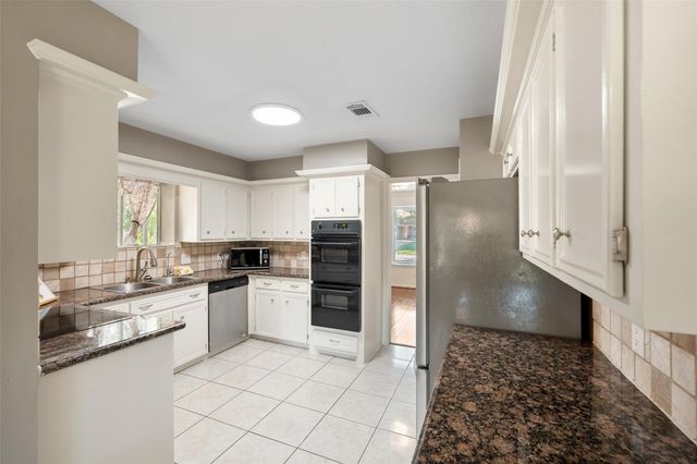 2026 Riverlawn Drive, Kingwood, TX 77339