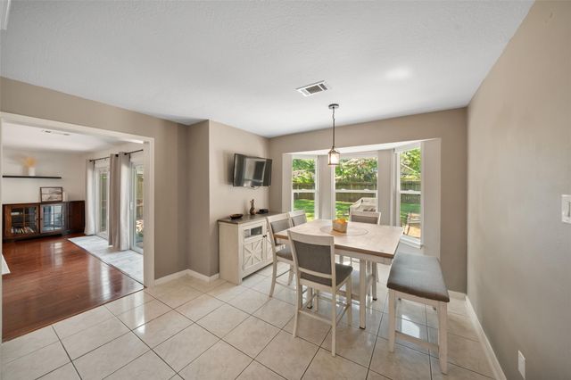 2026 Riverlawn Drive, Kingwood, TX 77339