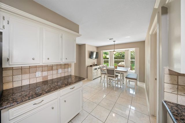 2026 Riverlawn Drive, Kingwood, TX 77339