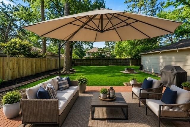 2026 Riverlawn Drive, Kingwood, TX 77339