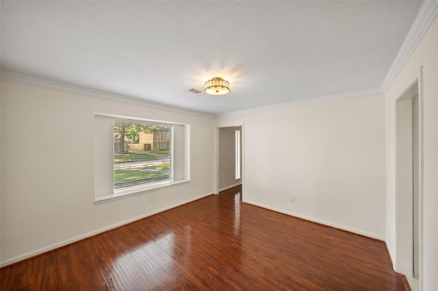 2026 Riverlawn Drive, Kingwood, TX 77339