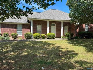 101 Fawn Forest Drive, New Market, AL 35761