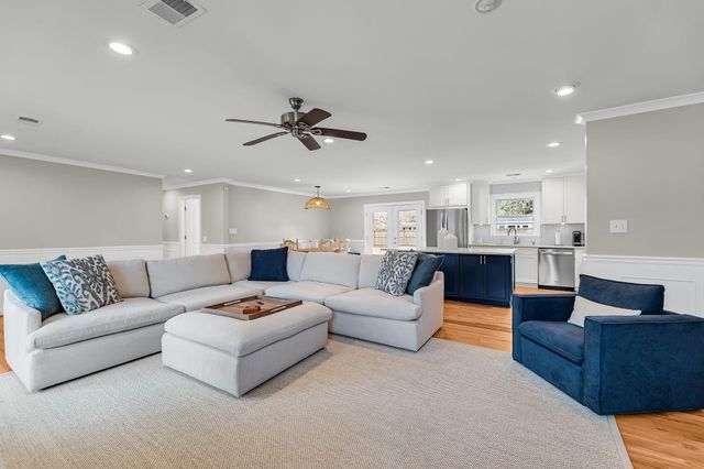 1093 Harbor View Road, Charleston, SC 29412