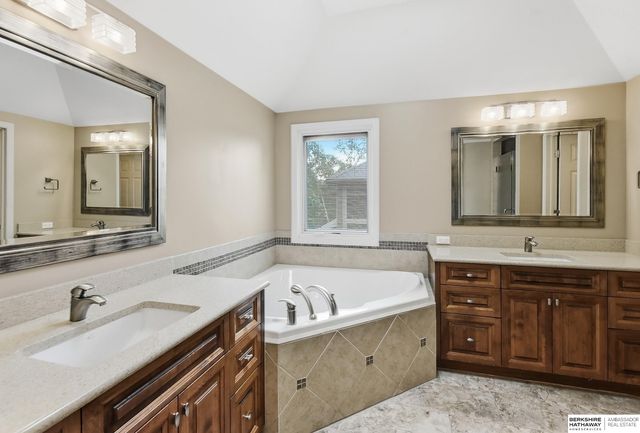 4219 S 173rd Street, Omaha, NE 68135