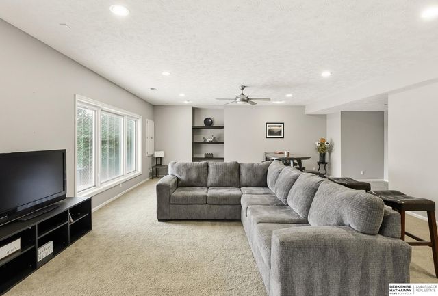 4219 S 173rd Street, Omaha, NE 68135
