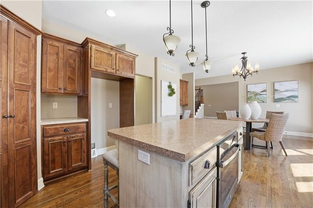 1401 NE Ernest Way, Lee's Summit, MO 64086