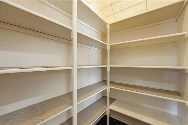 1401 NE Ernest Way, Lee's Summit, MO 64086