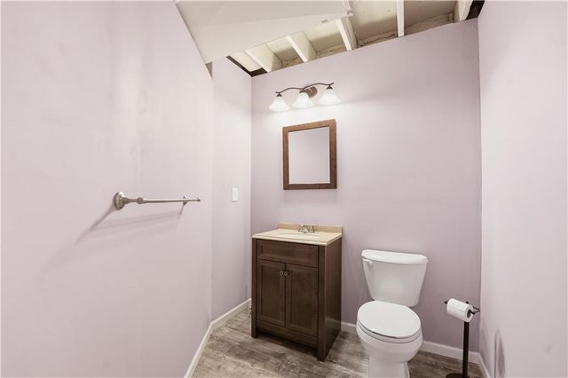 1401 NE Ernest Way, Lee's Summit, MO 64086