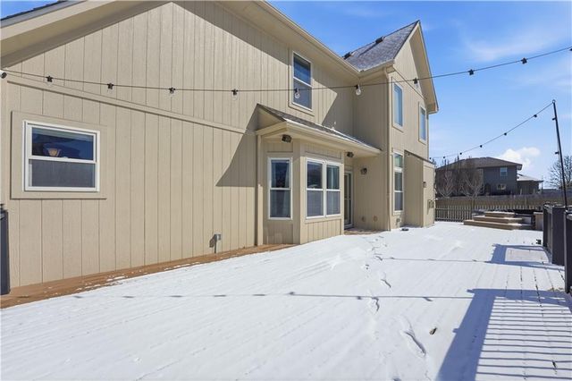 1401 NE Ernest Way, Lee's Summit, MO 64086