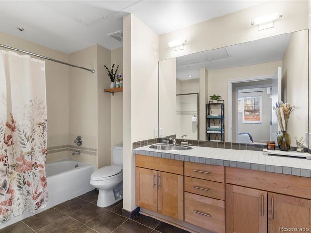 1440 Little Raven Street 401, Denver, CO 80202