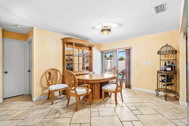 5811 SW 53RD Terrace, Davie, FL 33314