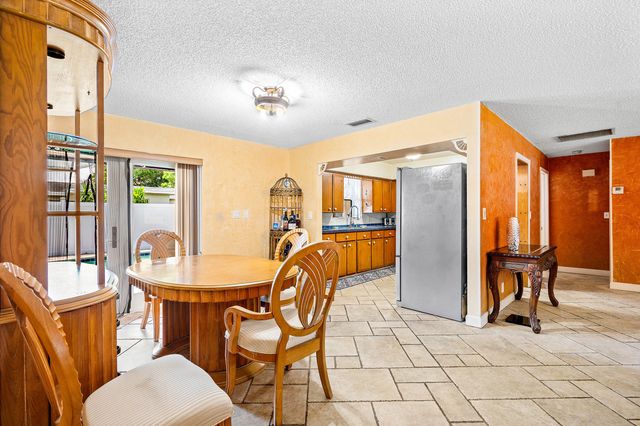 5811 SW 53RD Terrace, Davie, FL 33314