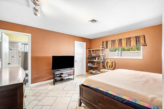5811 SW 53RD Terrace, Davie, FL 33314