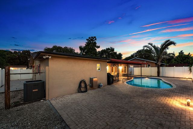5811 SW 53RD Terrace, Davie, FL 33314