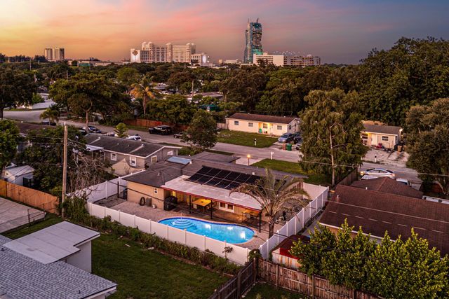 5811 SW 53RD Terrace, Davie, FL 33314
