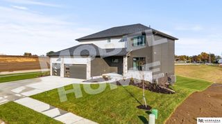 12205 S 85th Street, Papillion, NE 68046