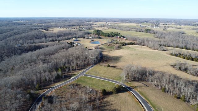 9510 Medlin Rd, Baxter, TN 38544