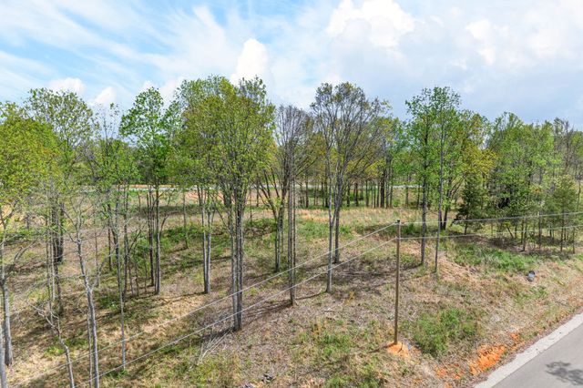 9510 Medlin Rd, Baxter, TN 38544