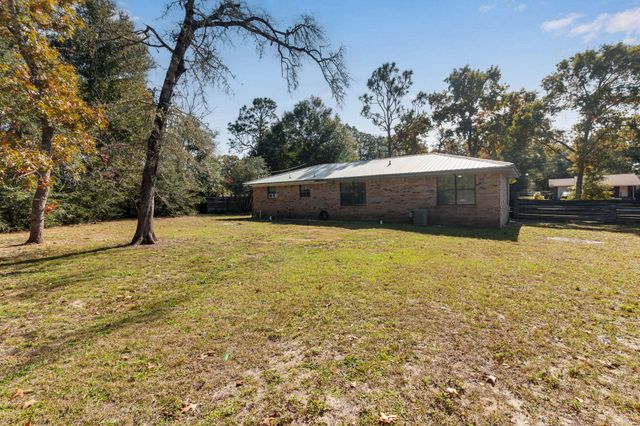 1793 Juniper Lake Road, Defuniak Springs, FL 32433