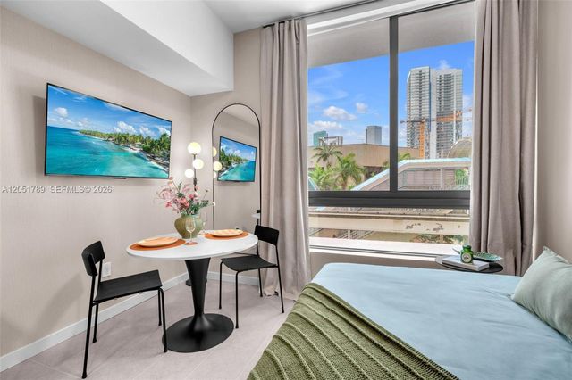 121 NE 5th Street 304, Miami, FL 33132