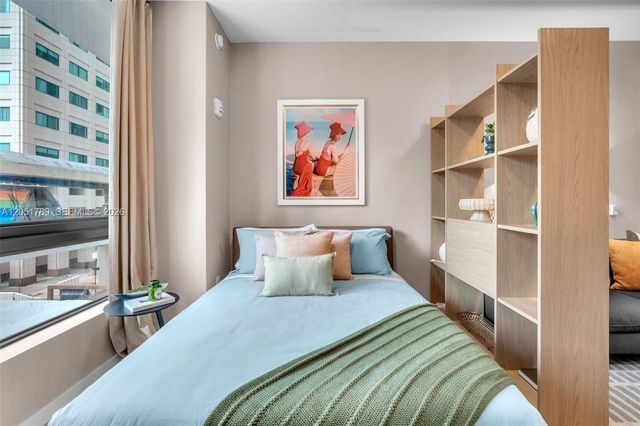 121 NE 5th Street 304, Miami, FL 33132