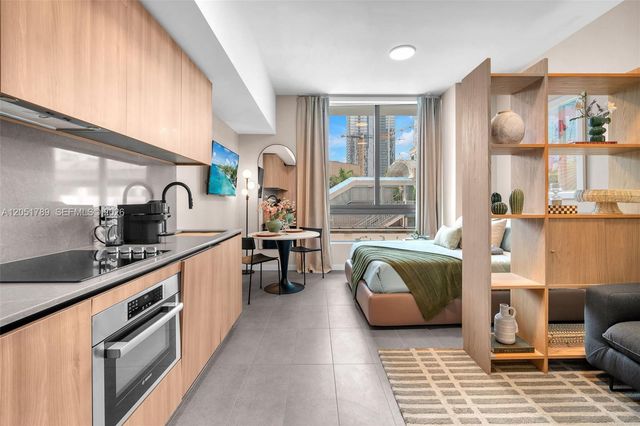 121 NE 5th Street 304, Miami, FL 33132