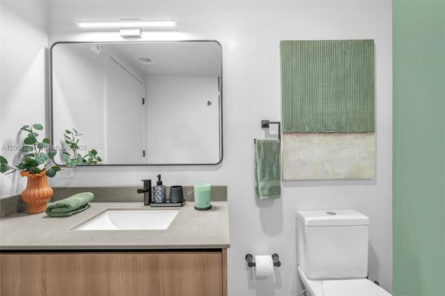121 NE 5th Street 304, Miami, FL 33132
