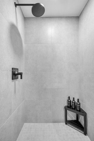 121 NE 5th Street 304, Miami, FL 33132