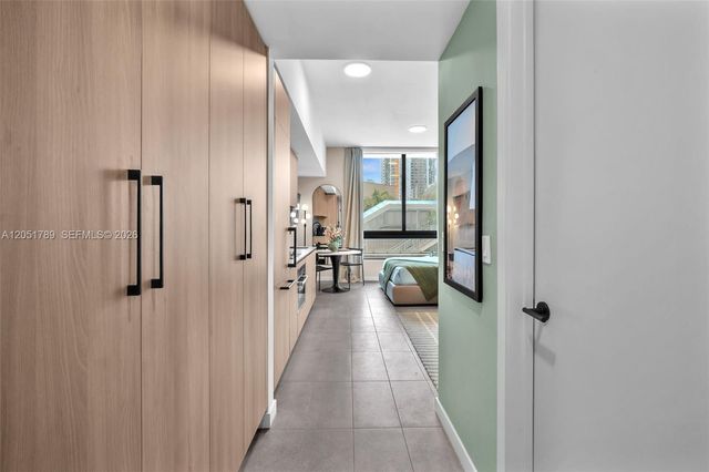 121 NE 5th Street 304, Miami, FL 33132