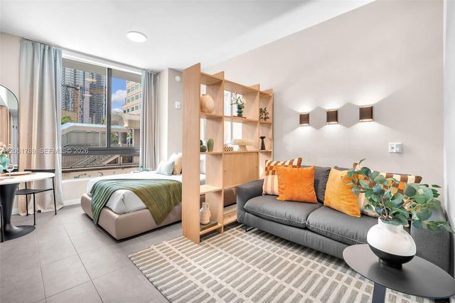 121 NE 5th Street 304, Miami, FL 33132
