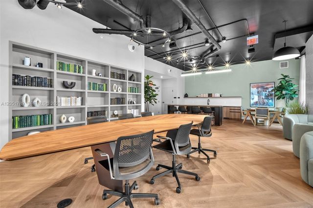121 NE 5th Street 304, Miami, FL 33132
