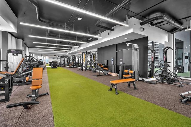 121 NE 5th Street 304, Miami, FL 33132