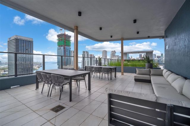 121 NE 5th Street 304, Miami, FL 33132