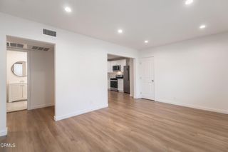 328 E Tujunga Avenue 7, Burbank, CA 91502
