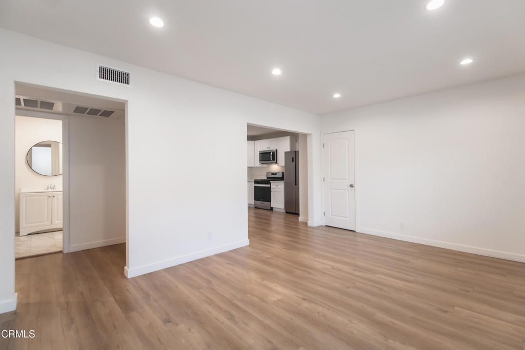328 E Tujunga Avenue 7, Burbank, CA 91502