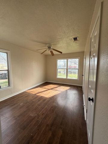 110 Estella Drive, San Angelo, TX 76903