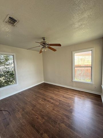 110 Estella Drive, San Angelo, TX 76903