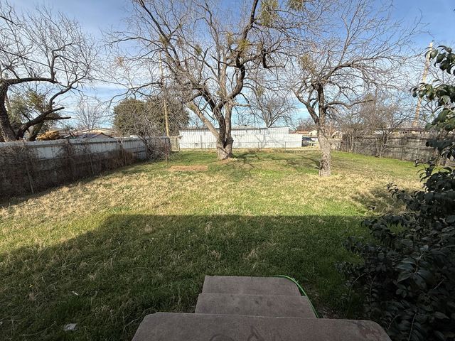 110 Estella Drive, San Angelo, TX 76903