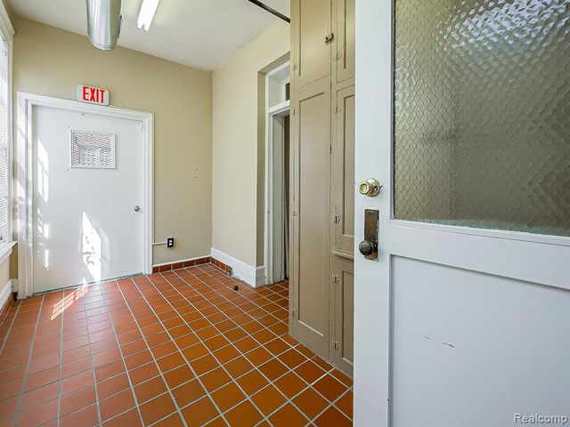 491 E Grand Boulevard, Detroit, MI 48207