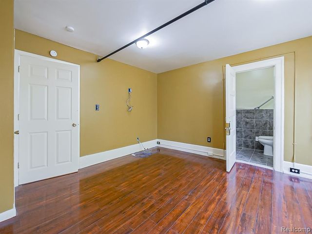 491 E Grand Boulevard, Detroit, MI 48207