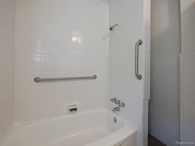 491 E Grand Boulevard, Detroit, MI 48207
