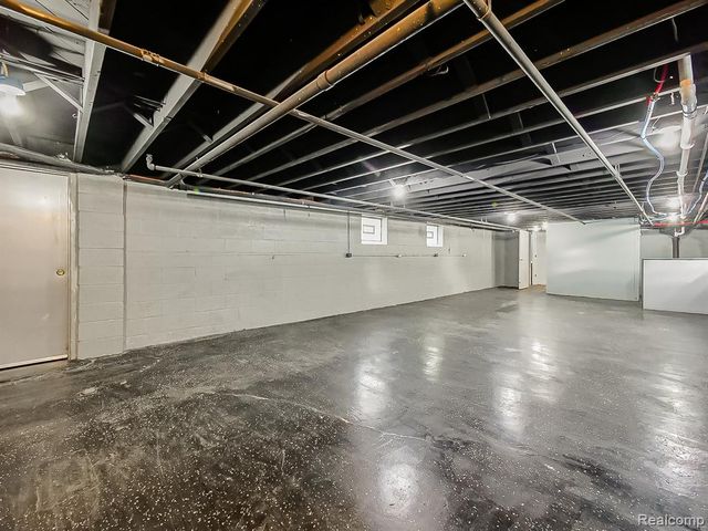 491 E Grand Boulevard, Detroit, MI 48207